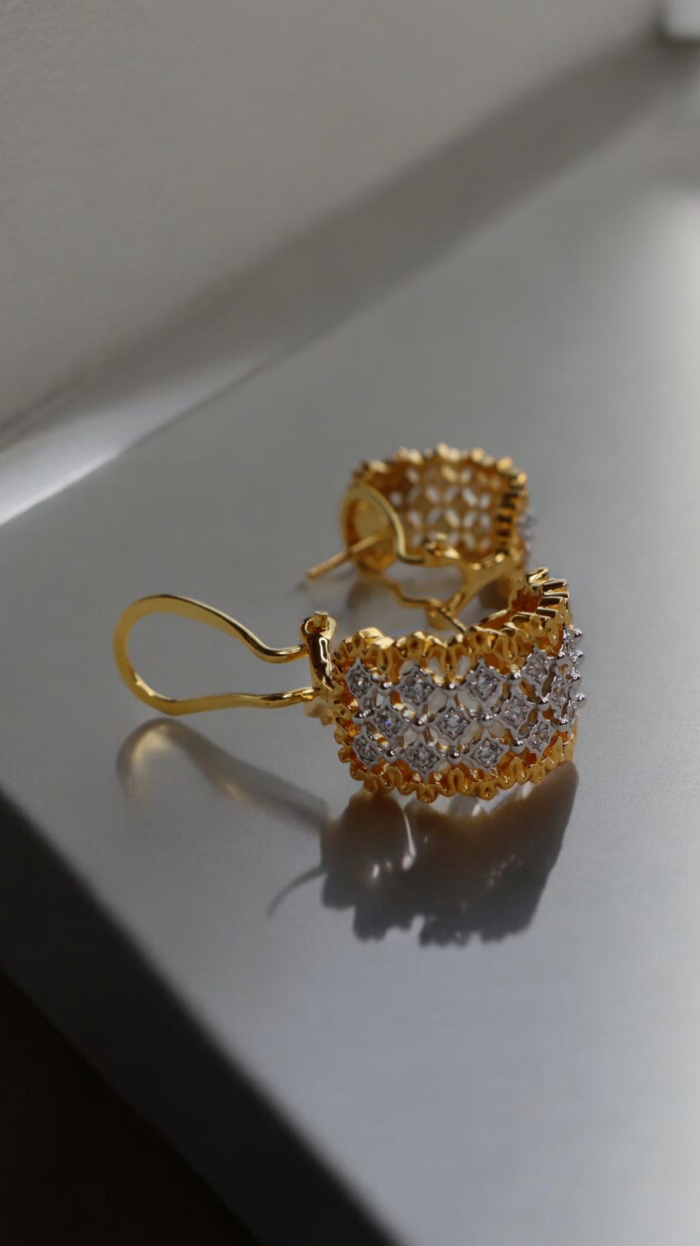 14K GOLD Plated Shiny Earring