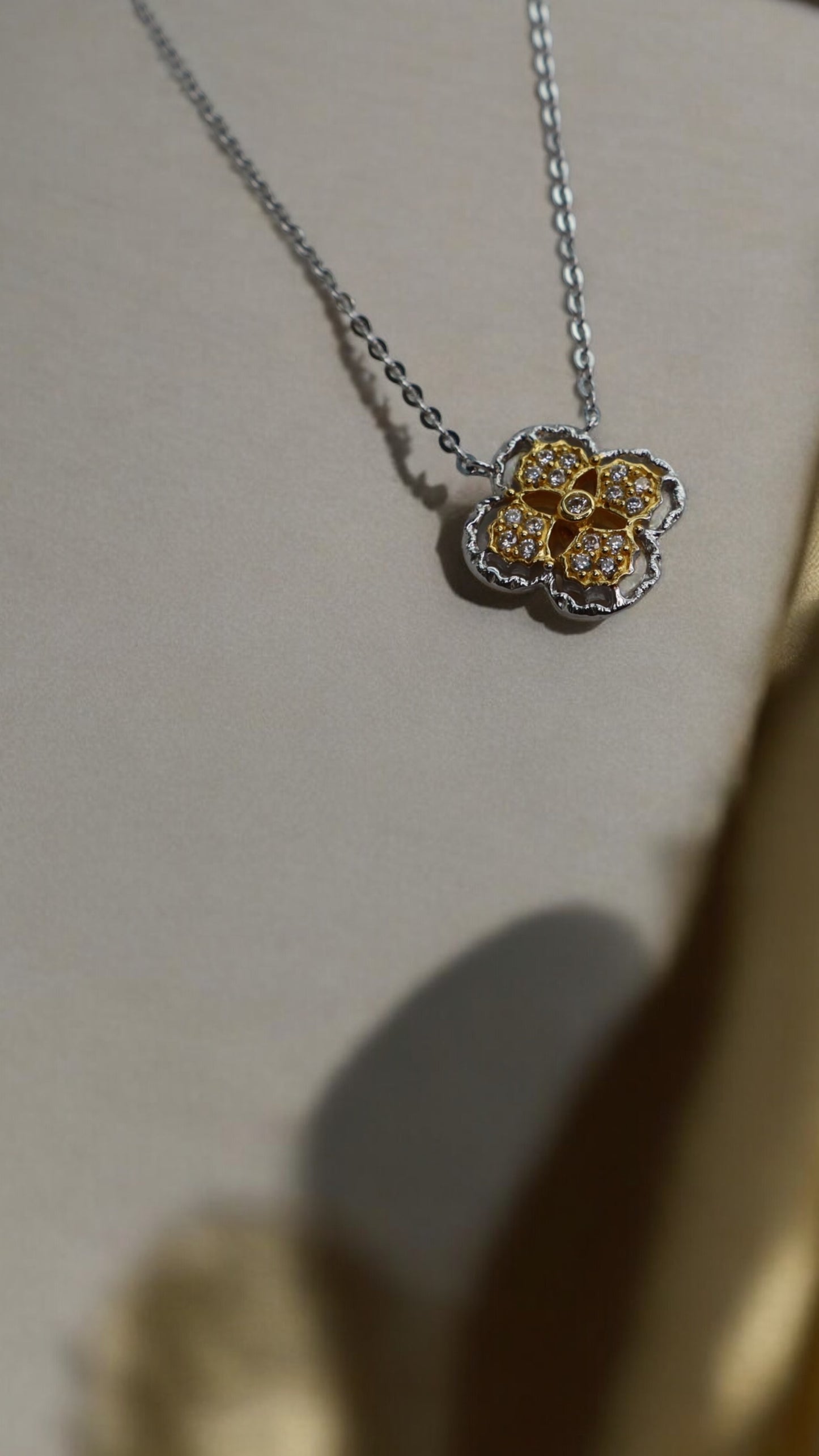 925 St. Silver Floral Necklace