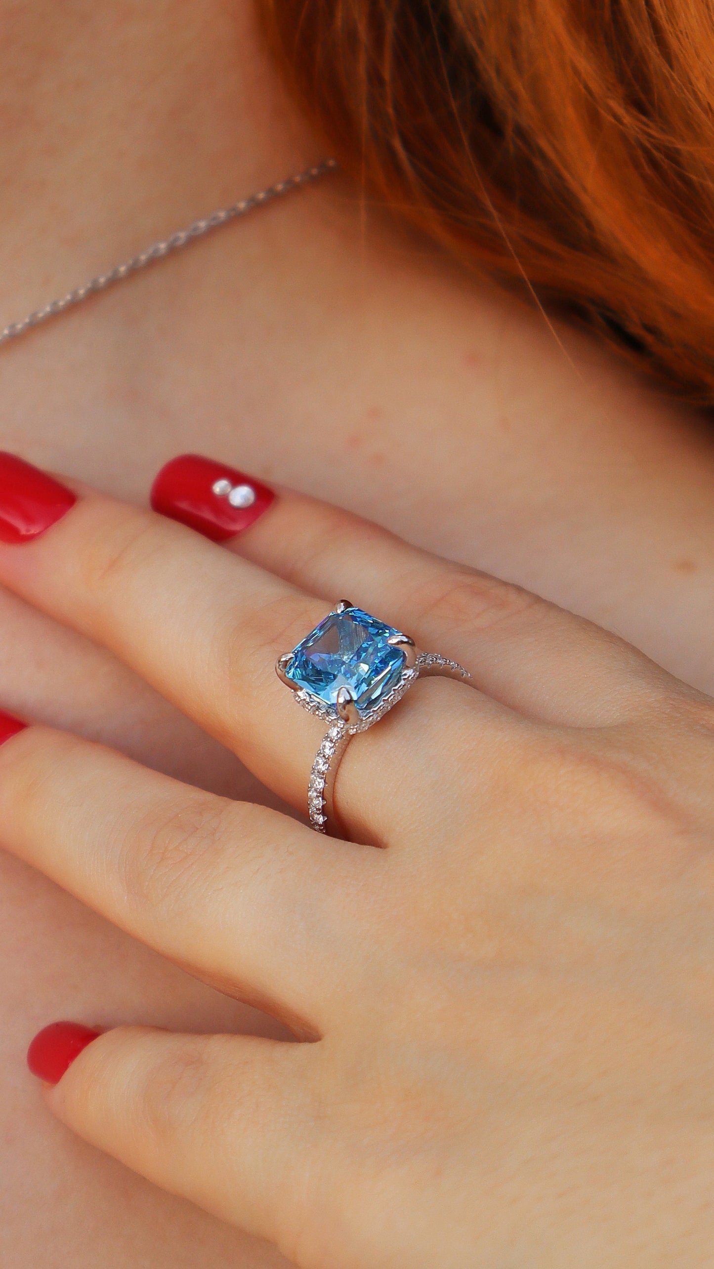 ICE CUT Blue Diamond Ring